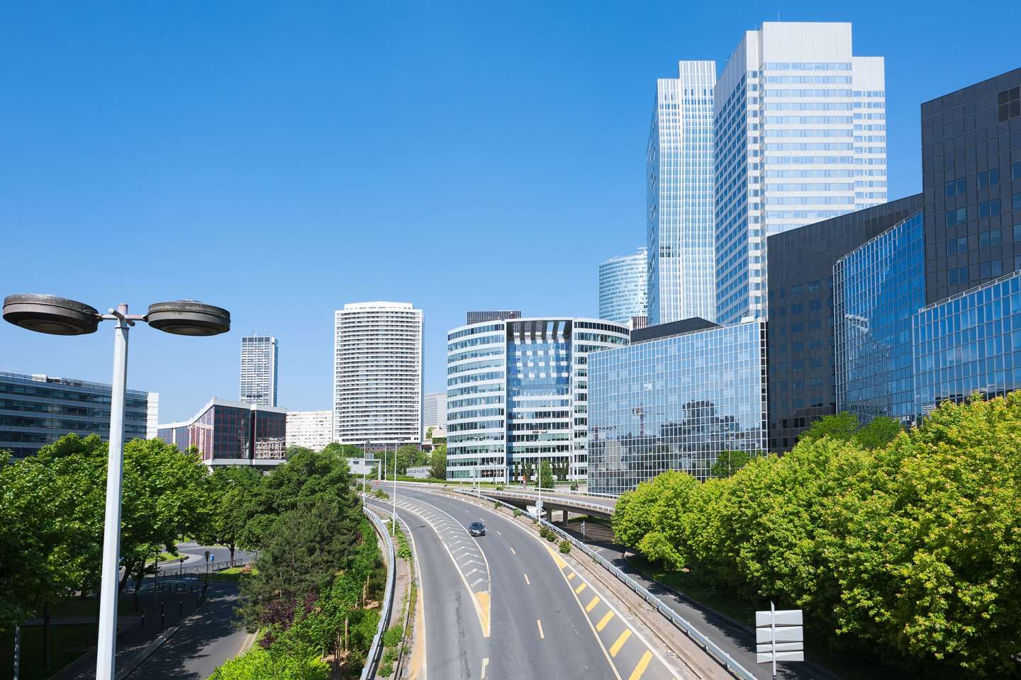 Un nouvel impôt pour les très grandes entreprises au 15 décembre 2025