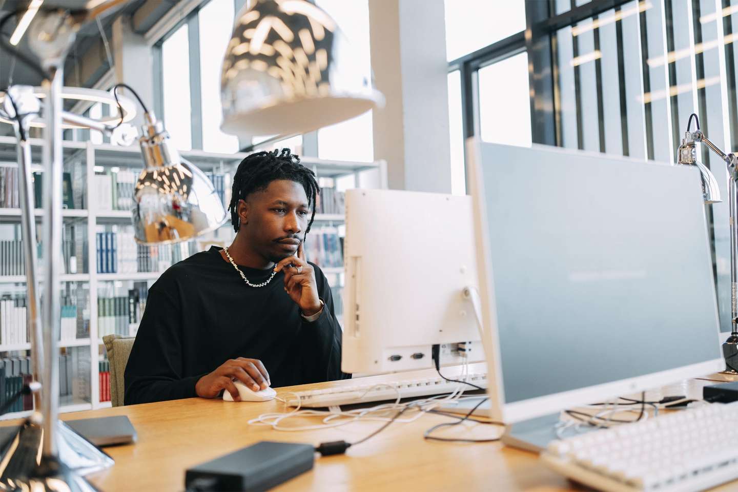 Le lieu de travail prévu dans le contrat peut-il être modifié ?